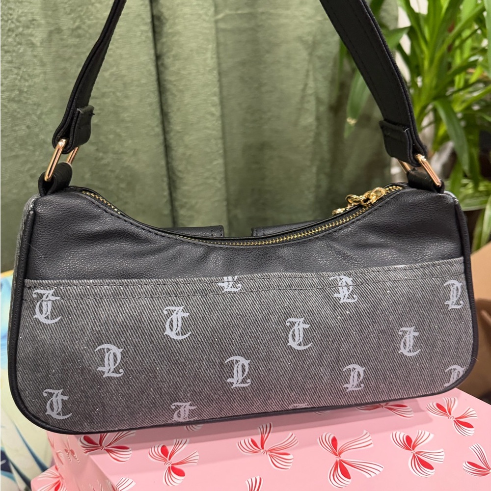 Black Women's Shoulder Bag with Gold Accents - Picture 5 of 7